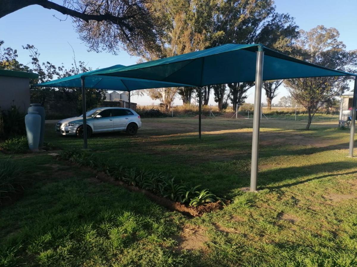 Biekiesvlei Ξενοδοχείο Lichtenburg Εξωτερικό φωτογραφία